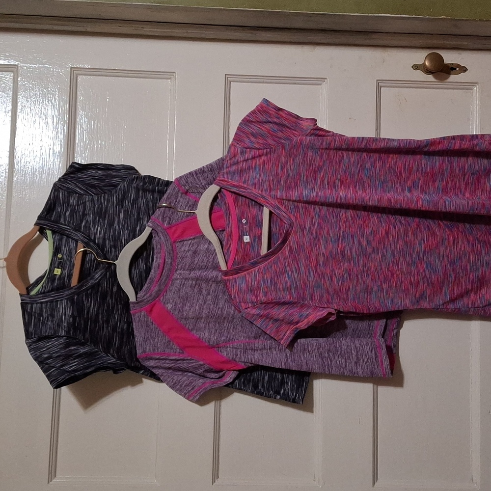 Set of Three Athletic T-Shirts (Rox097)